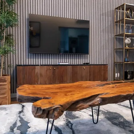 Lux Center Ex 아파트