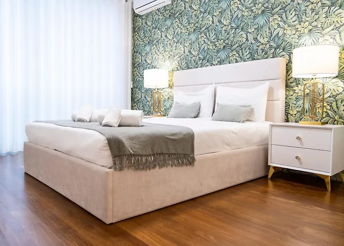 Lux Center Ex Funchal (Madeira)